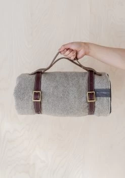 Leather Picnic Carrier -Cozy Scarves Shop Carrier PSBUL LeatherPicnicStrapBurgundyLeather 2