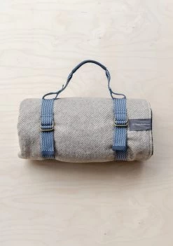 Recycled Picnic Carrier -Cozy Scarves Shop Carrier PSNVRP RecycledPolyPicnicStrapinNavy 1