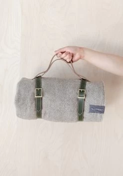 Leather Picnic Carrier -Cozy Scarves Shop Carrier PSOLL LeatherPicnicStrapOliveLeather 2