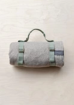 Recycled Picnic Carrier -Cozy Scarves Shop Carrier PSOLRP RecycledPolyPicnicStrapinOlive 1