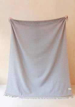 Lambswool Blanket In Blue Houndstooth