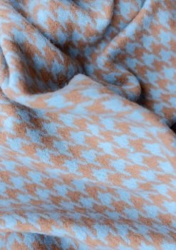 Lambswool Blanket In Blue Houndstooth -Cozy Scarves Shop LRLHTBL211 LambswoolBlanketinBlueHoundstooth 3