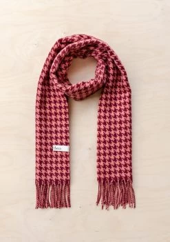 Lambswool Oversized Scarf In Berry Houndstooth -Cozy Scarves Shop SOLHTBR11 LambswoolOversizedScarfinBerryHoundstooth 3 156ae0be 54aa 4b47 9ef0 146d3c8c958b