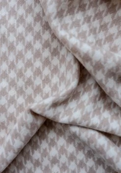 Lambswool Oversized Scarf In Cream Houndstooth -Cozy Scarves Shop SOLHTCR11 LambswoolOversizedScarfinCreamHoundstooth 4