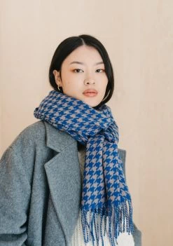 Cozy Scarves Shop -Cozy Scarves Shop SOLHTSL11 LambswoolOversizedScarfinSlateHoundstooth 2 da1d2308 c7d7 4518 9119 6ec45fb430fd