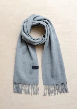 Cozy Scarves Shop -Cozy Scarves Shop SOLMGLGR11 LambswoolOversizedScarfinLightGreyMelange be29e4b8 5ffb 4b16 bfff 48612b3155d5