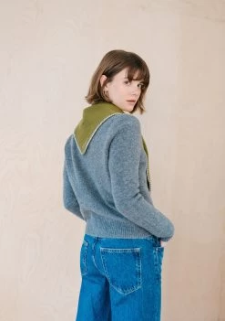 Merino Triangle Scarf In Green -Cozy Scarves Shop TSAMRBSGR11 MerinoTriangleScarfGreen 4